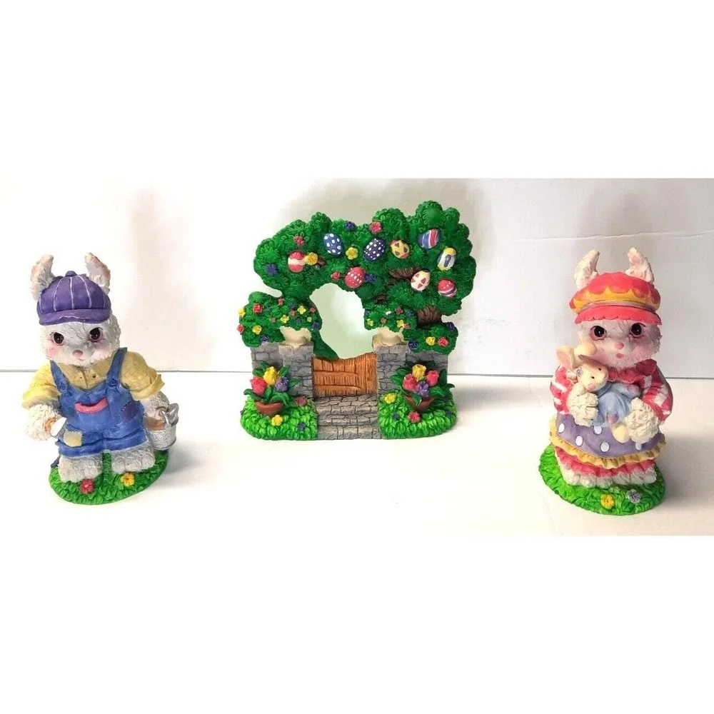 Vintage Easter Jubilee Bunny Family Figurine Set 3 Piece Resin Garden Decor Box